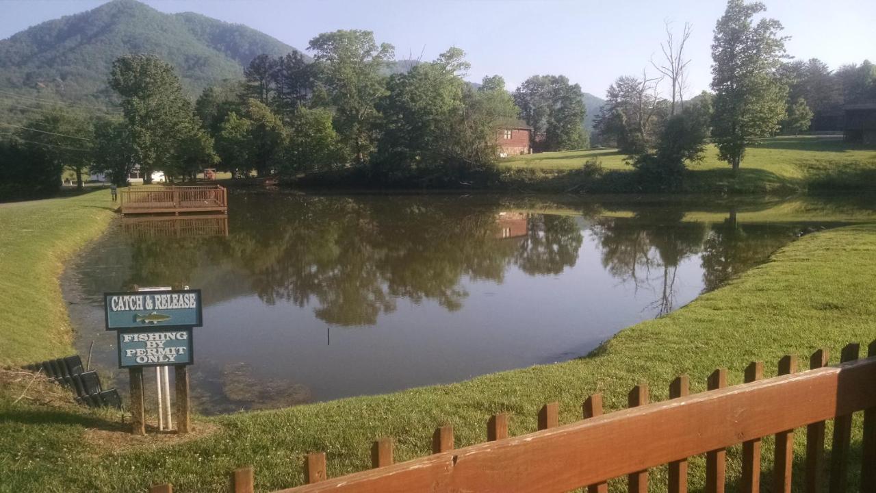 Hemlock Hollow, Pool Access, 1089 Free Tickets Each Paid Day, Dollywood And More เซอเวียร์วีล ภายนอก รูปภาพ
